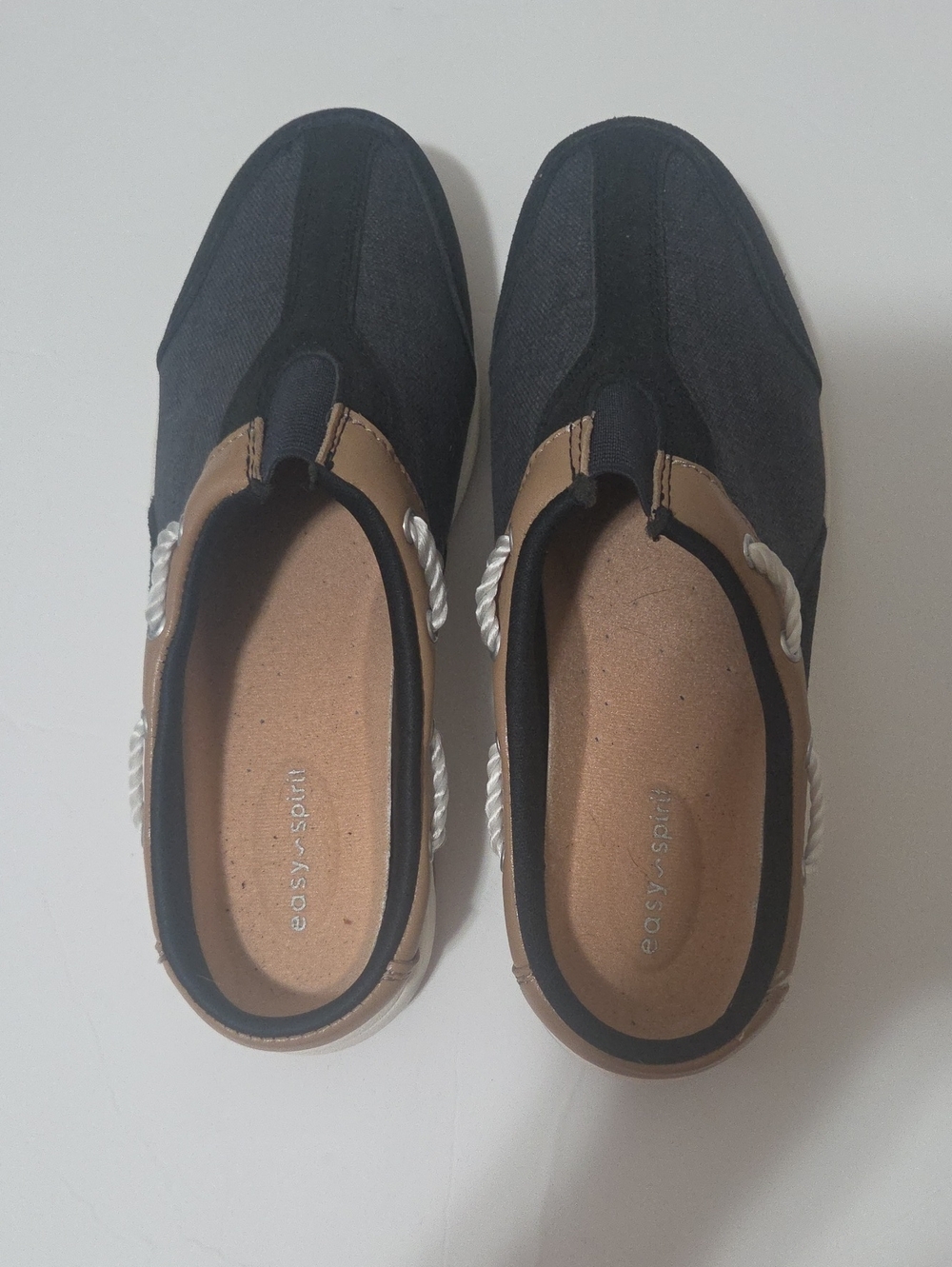 Easy Spirit Black and Brown Slip-On Loafers